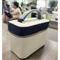 25000个盒子包寻求加工款式如图